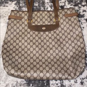 Gucci huge shoulder bag
